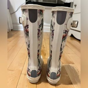 Hunter Rain Boots, Shaded White Botanical Print, Kids size 3